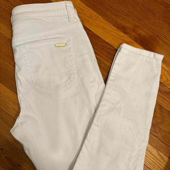 Like New Michael Kors White Jeans - Picture 4 of 9